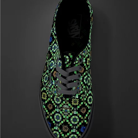 Vans Authentic Dia De Muertos Glow In The Dark Skate Shoes W (9,5), M: (6.5) - Picture 2 of 6